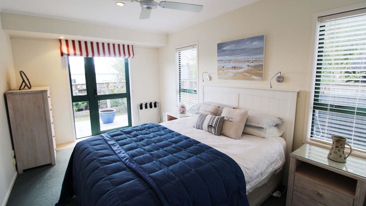 Photo of Bedroom in Matarangi