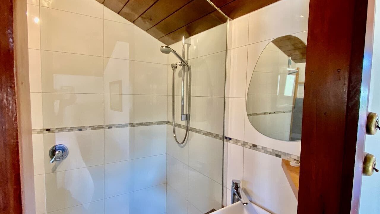 Photo of Bathroom in Raglan