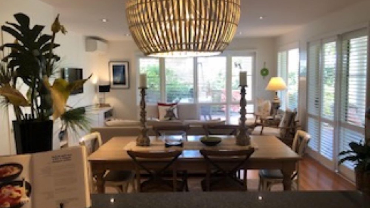 Photo of Livingroom in Onetangi
