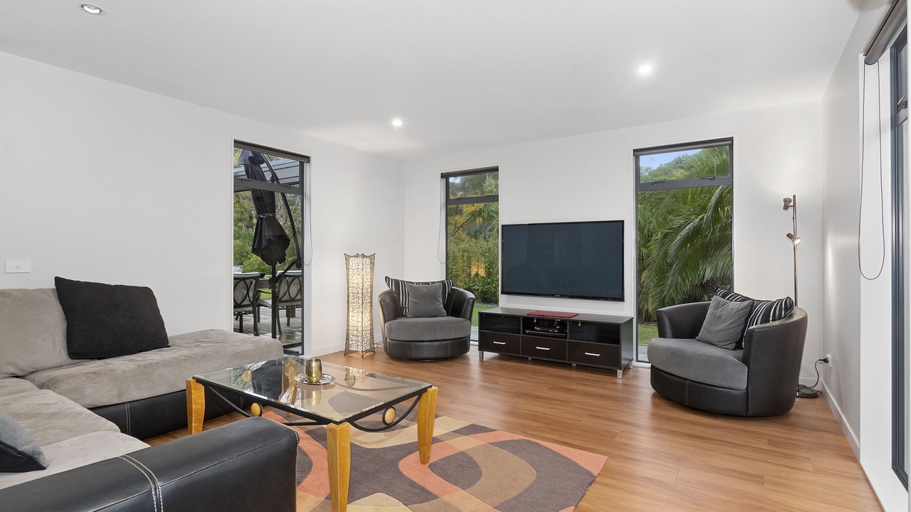 Photo of Livingroom in Matapouri