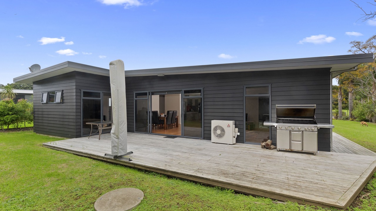 Photo of Patio Balcony in Matapouri