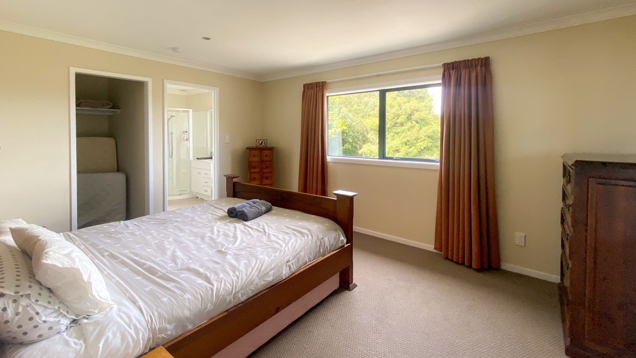 Photo of Bedroom in Lake Hawea