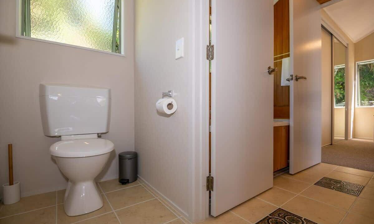Photo of Bathroom in Kawaha Point
