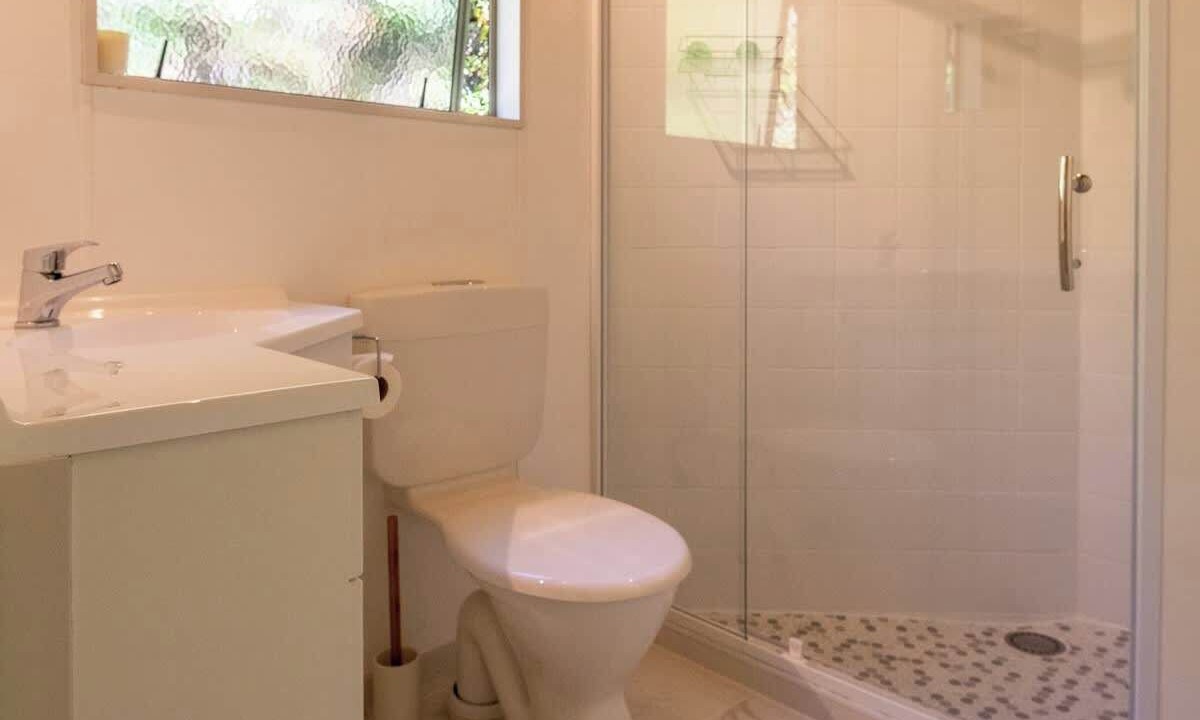 Photo of Bathroom in Kawaha Point