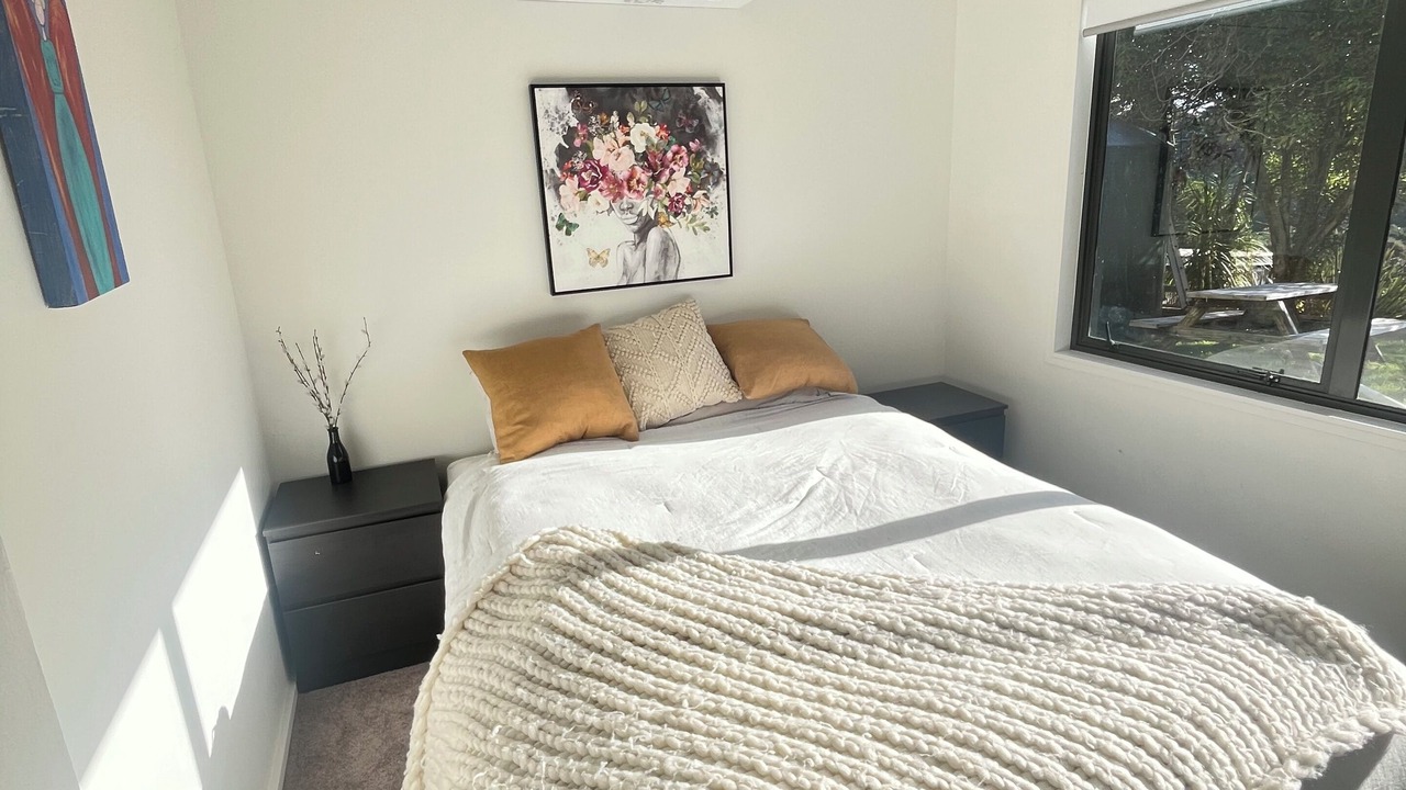 Photo of Bedroom in Surfdale
