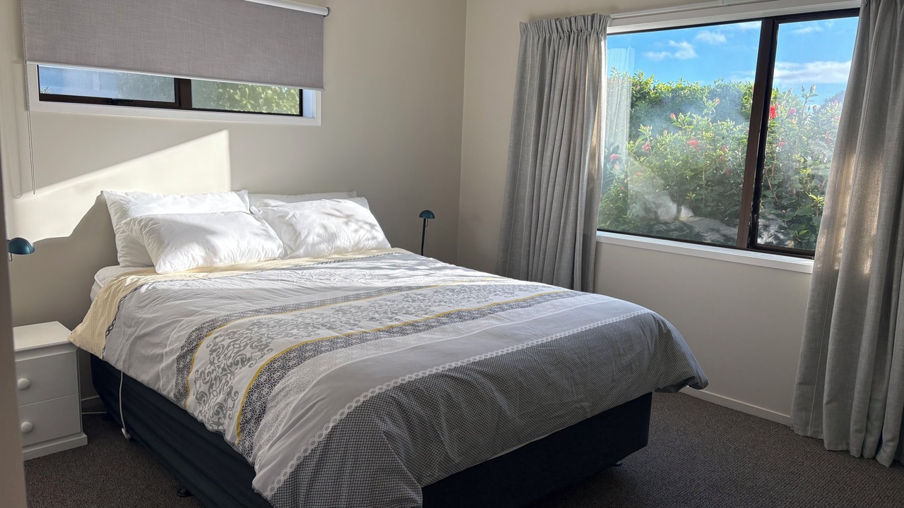 Photo of Bedroom in Ohope
