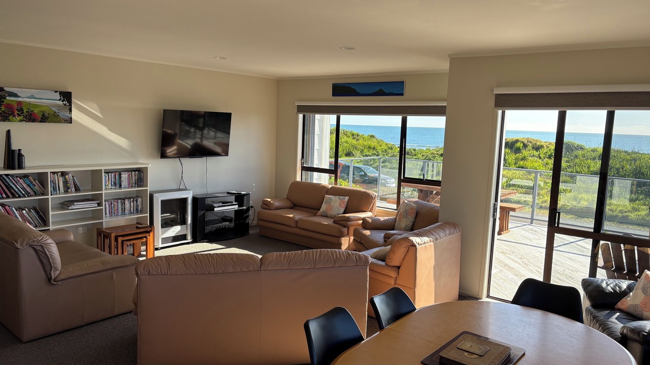 Photo of Livingroom in Ohope