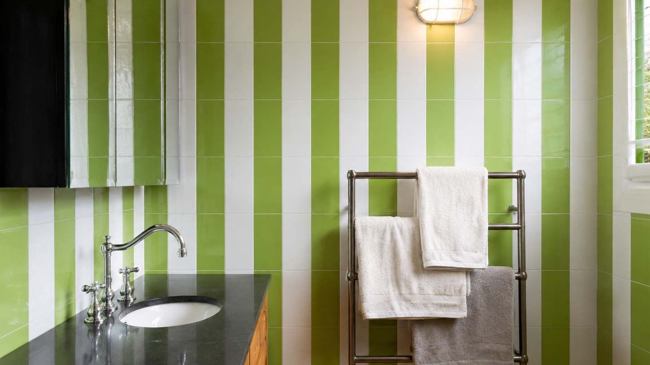 Photo of Bathroom in Onetangi