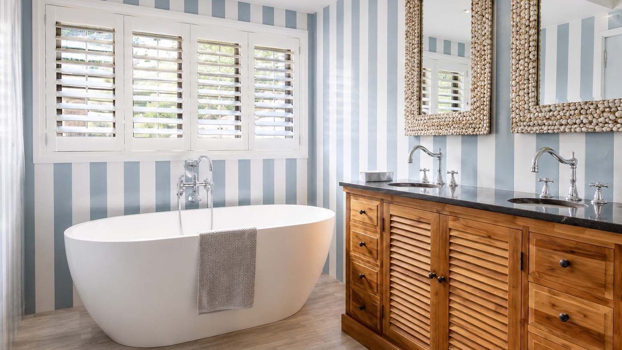 Photo of Bathroom in Onetangi