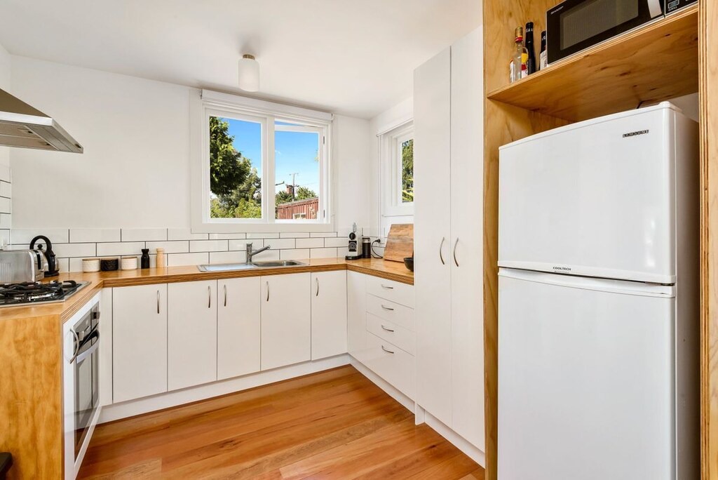 Photo of Kitchen in Albert Town
