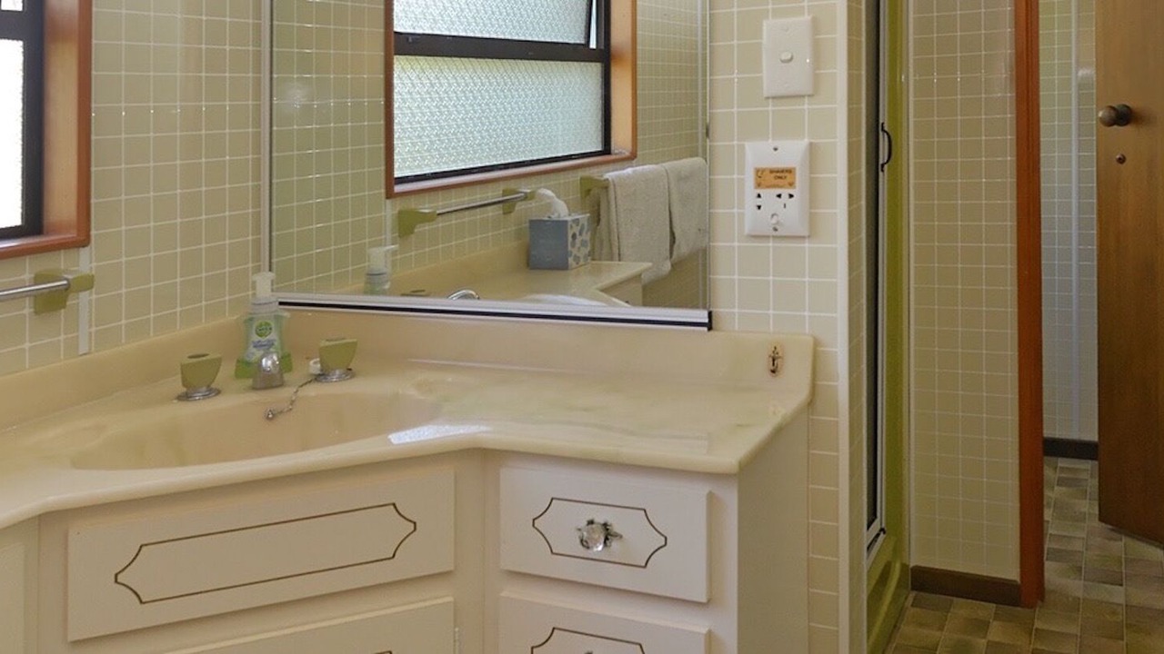 Photo of Bathroom in Ngaio Bay