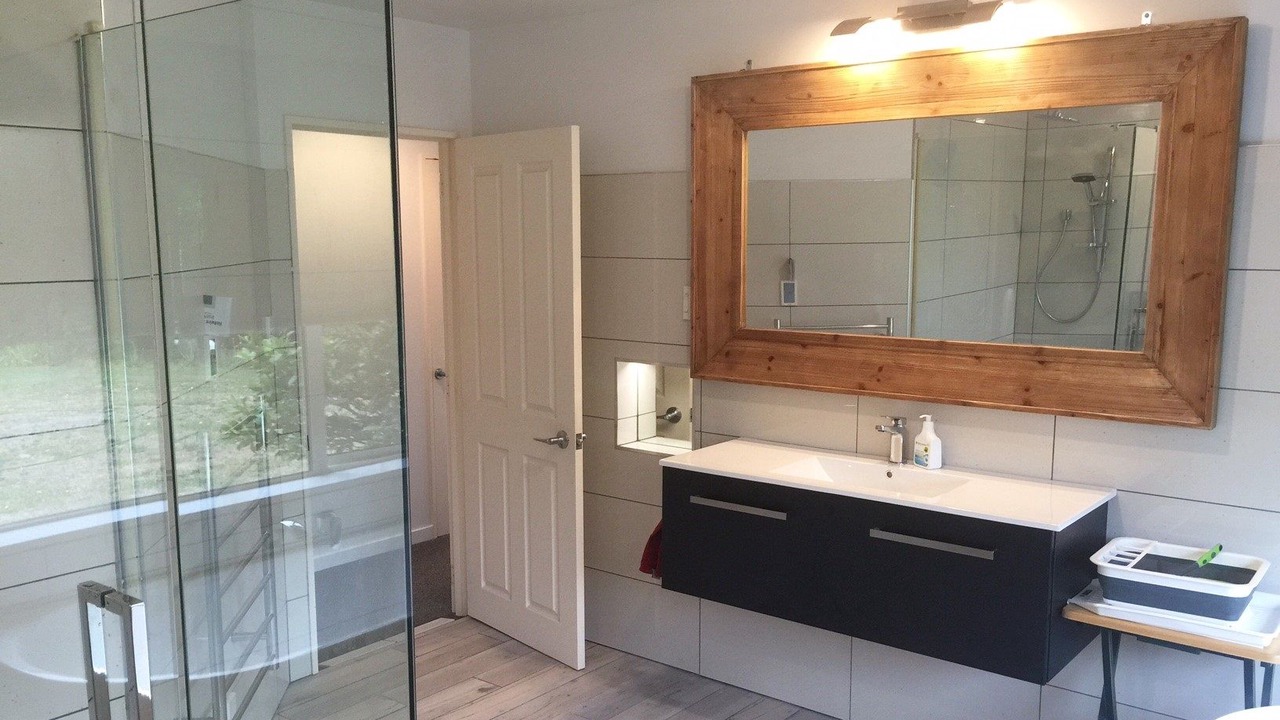 Photo of Bathroom in Swannanoa
