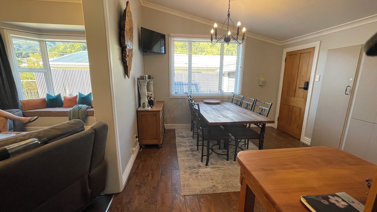 Photo of Livingroom in Picton