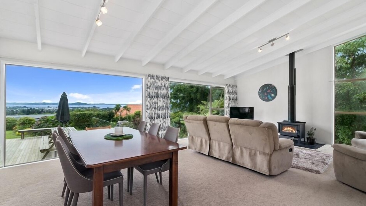 Photo of Livingroom in Rotorua