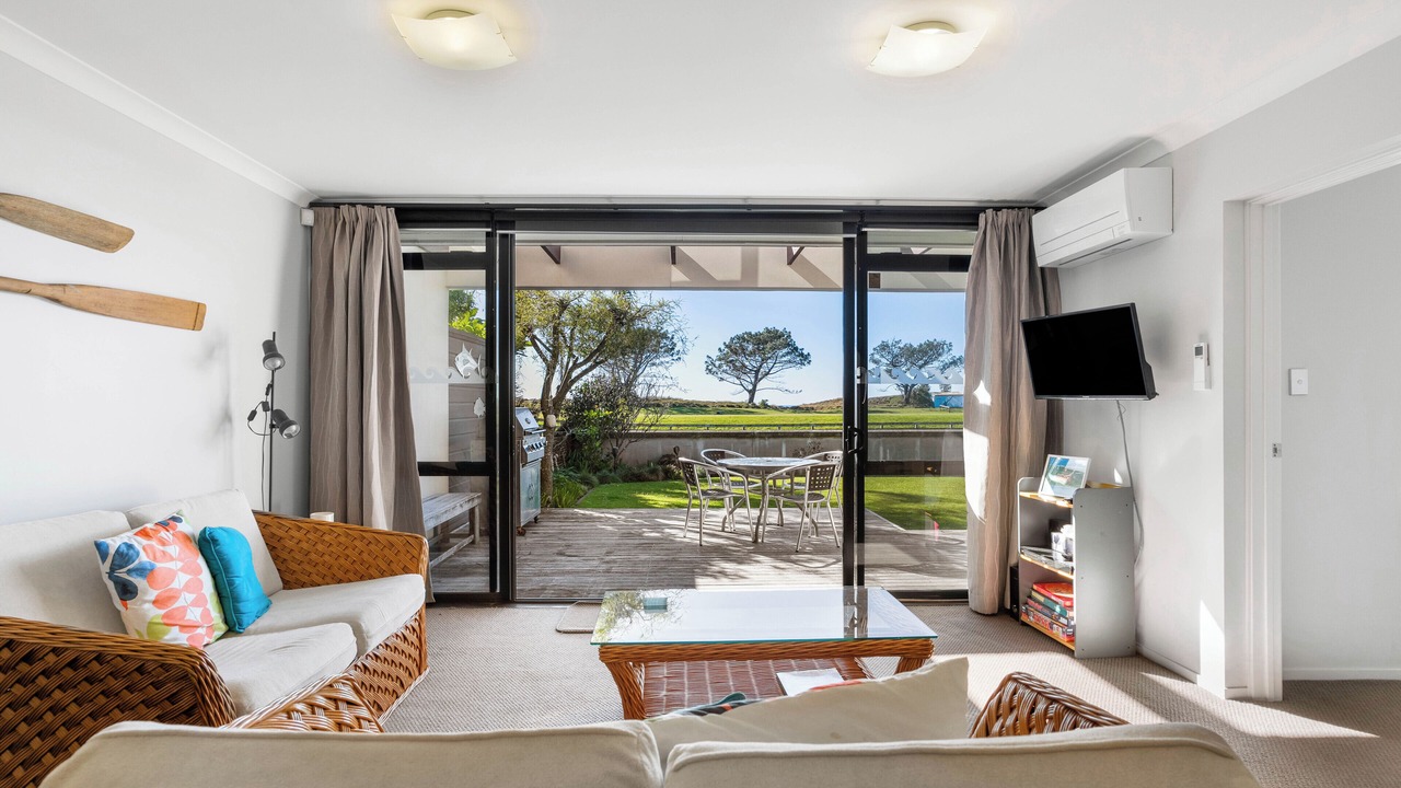 Photo of Livingroom in Papamoa Beach