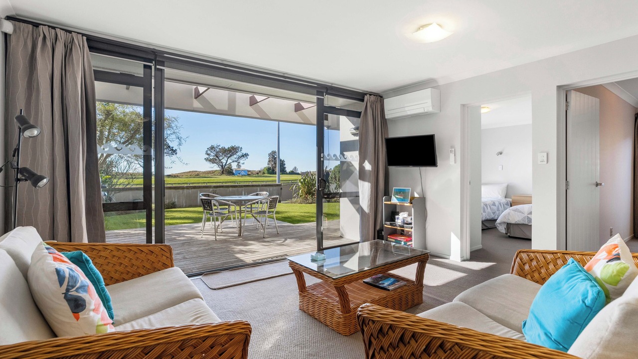 Photo of Livingroom in Papamoa Beach