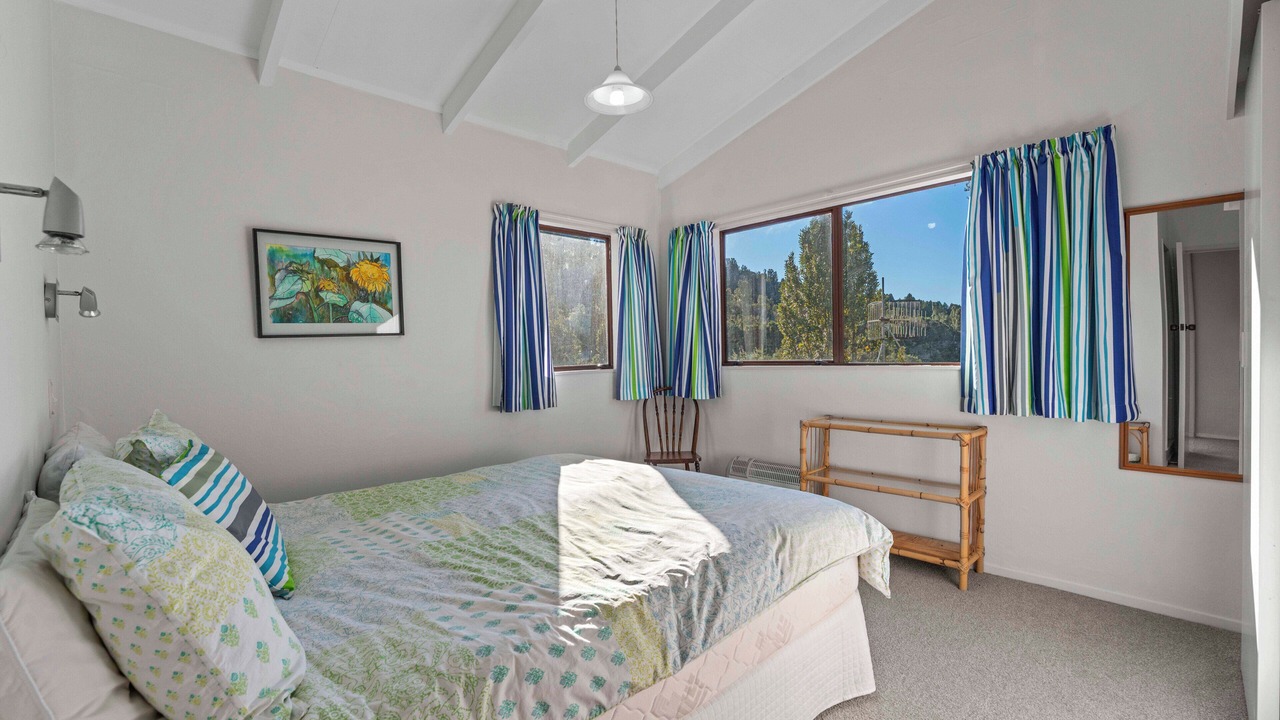 Photo of Bedroom in Pukawa