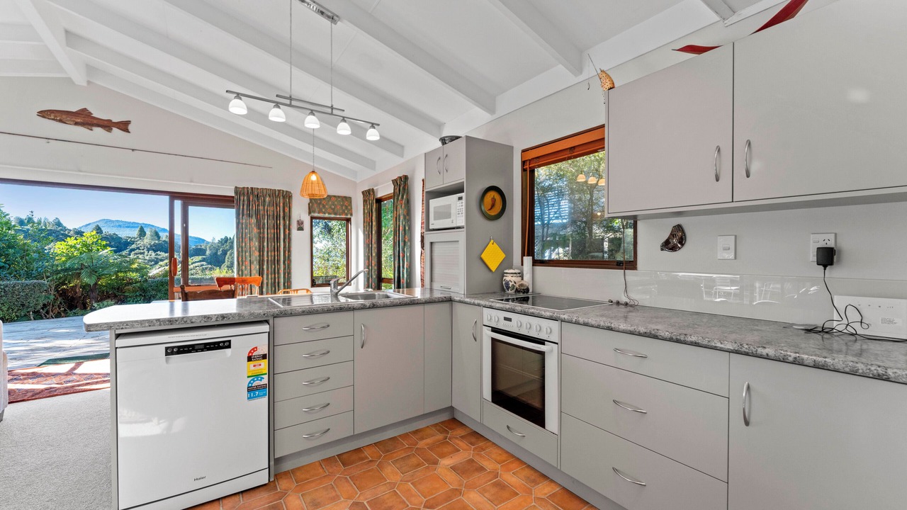 Photo of Kitchen in Pukawa