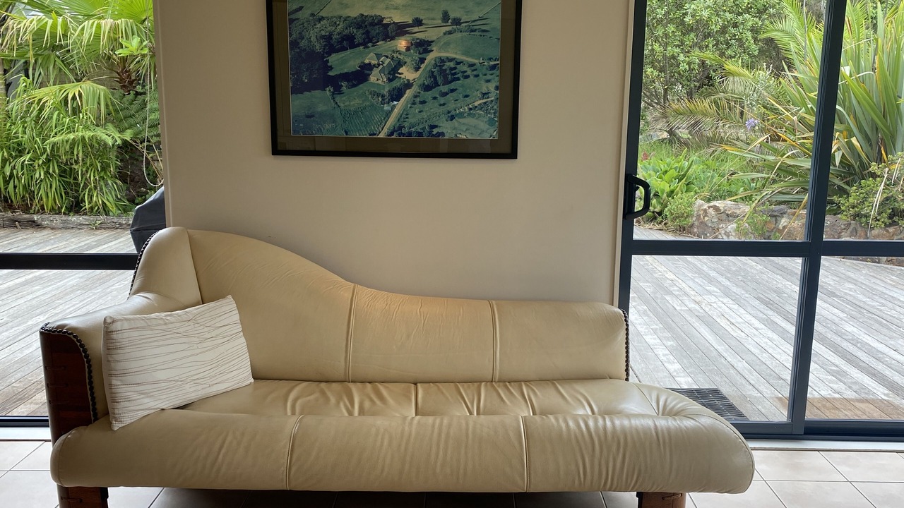 Photo of Livingroom in Onetangi