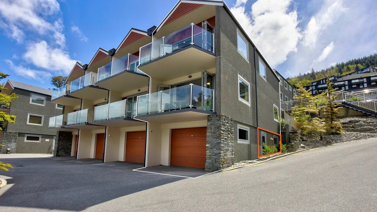 Photo of Others in Queenstown