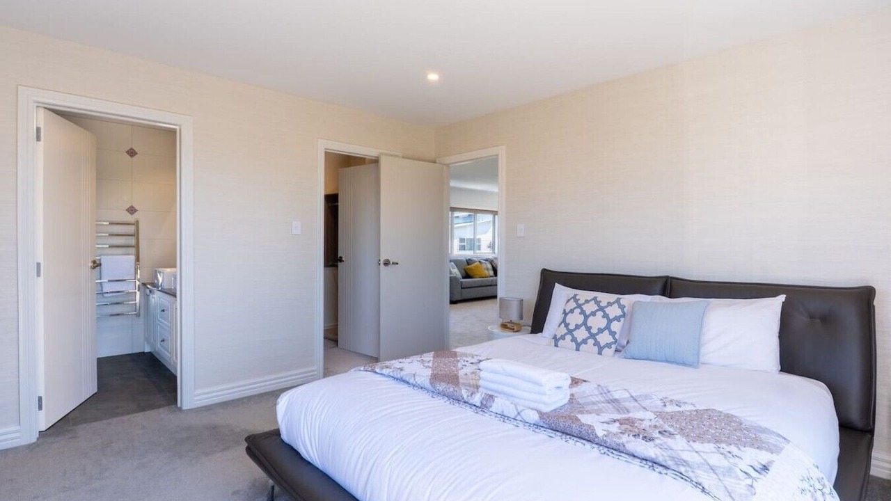 Photo of Bedroom in Long Bay