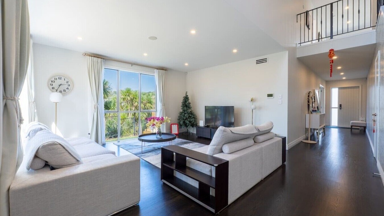 Photo of Livingroom in Long Bay