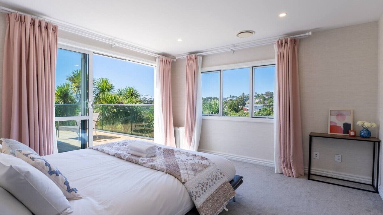 Photo of Bedroom in Long Bay