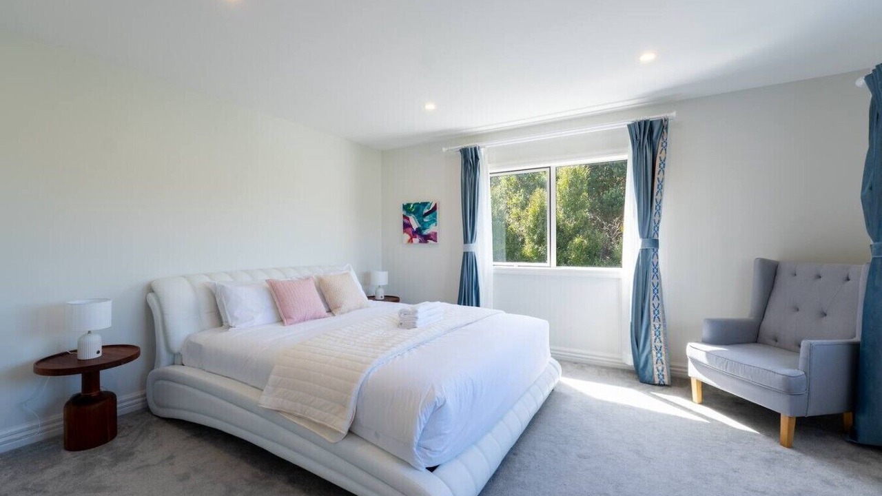 Photo of Bedroom in Long Bay