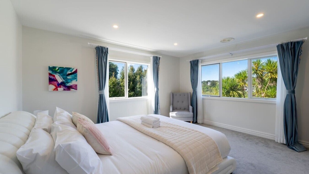 Photo of Bedroom in Long Bay