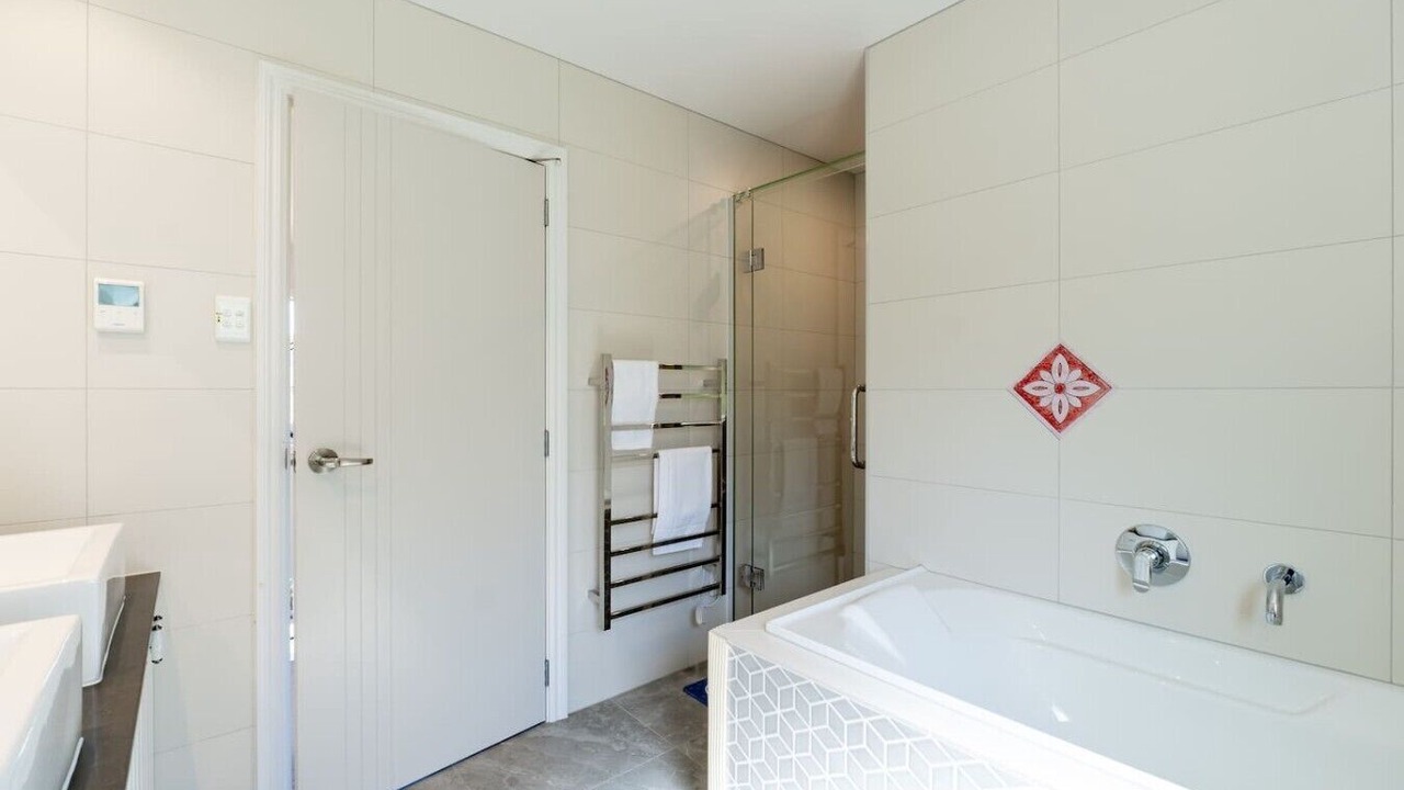 Photo of Bathroom in Long Bay
