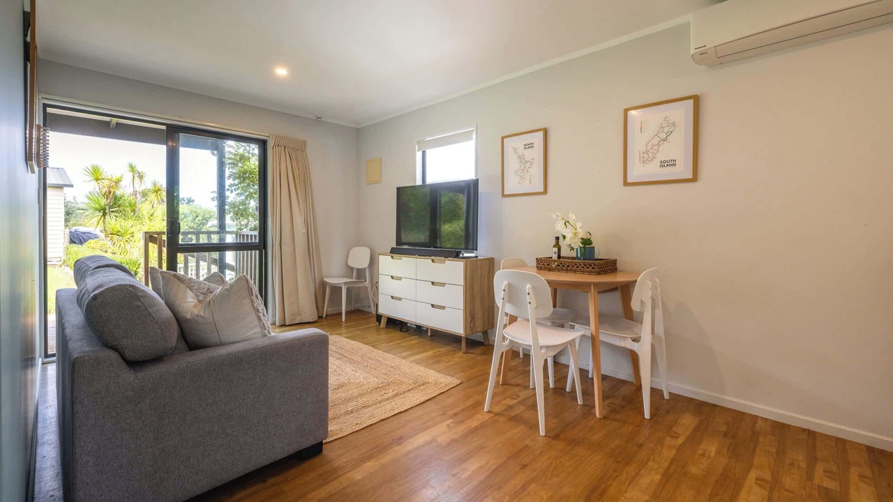 Photo of Livingroom in Oneroa