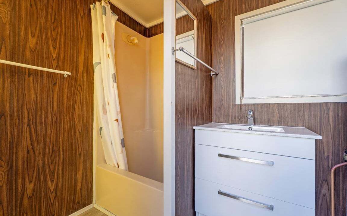 Photo of Bathroom in Whangamata