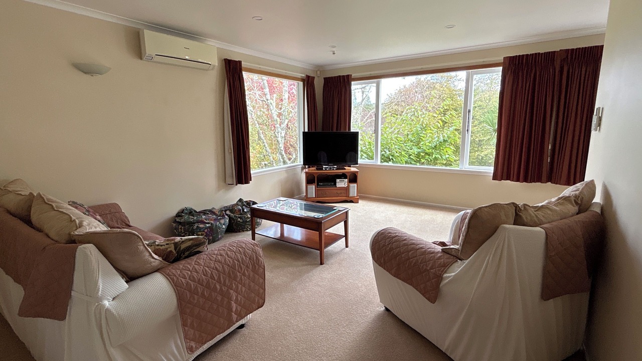 Photo of Livingroom in Titirangi