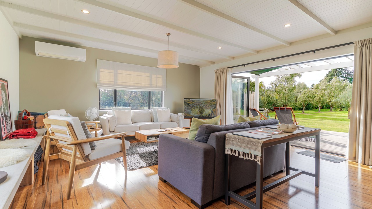 Photo of Livingroom in Martinborough