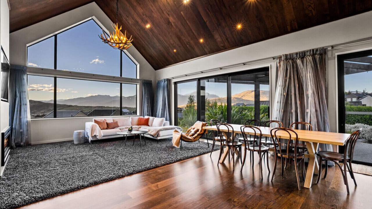 Photo of Livingroom in Jacks Point