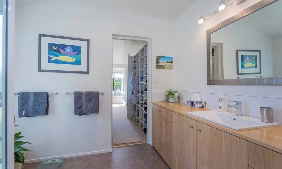 Photo of Bathroom in Cooks Beach