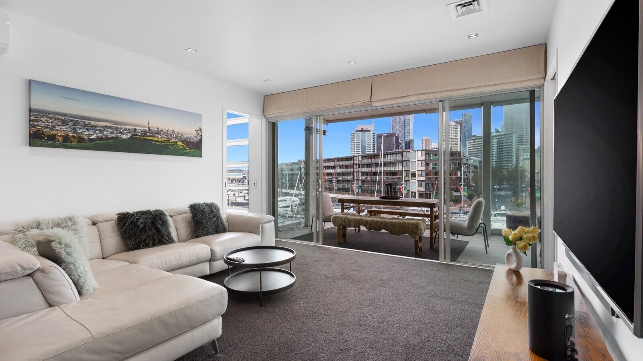 Photo of Livingroom in Auckland Central Business District