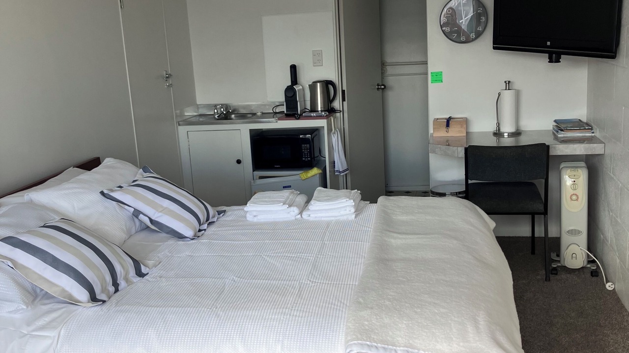 Photo of Bedroom in Russell