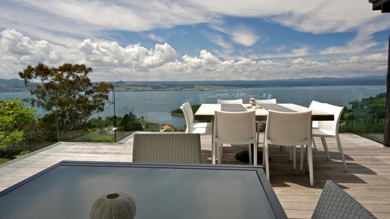 Photo of Outdoor in Acacia Bay