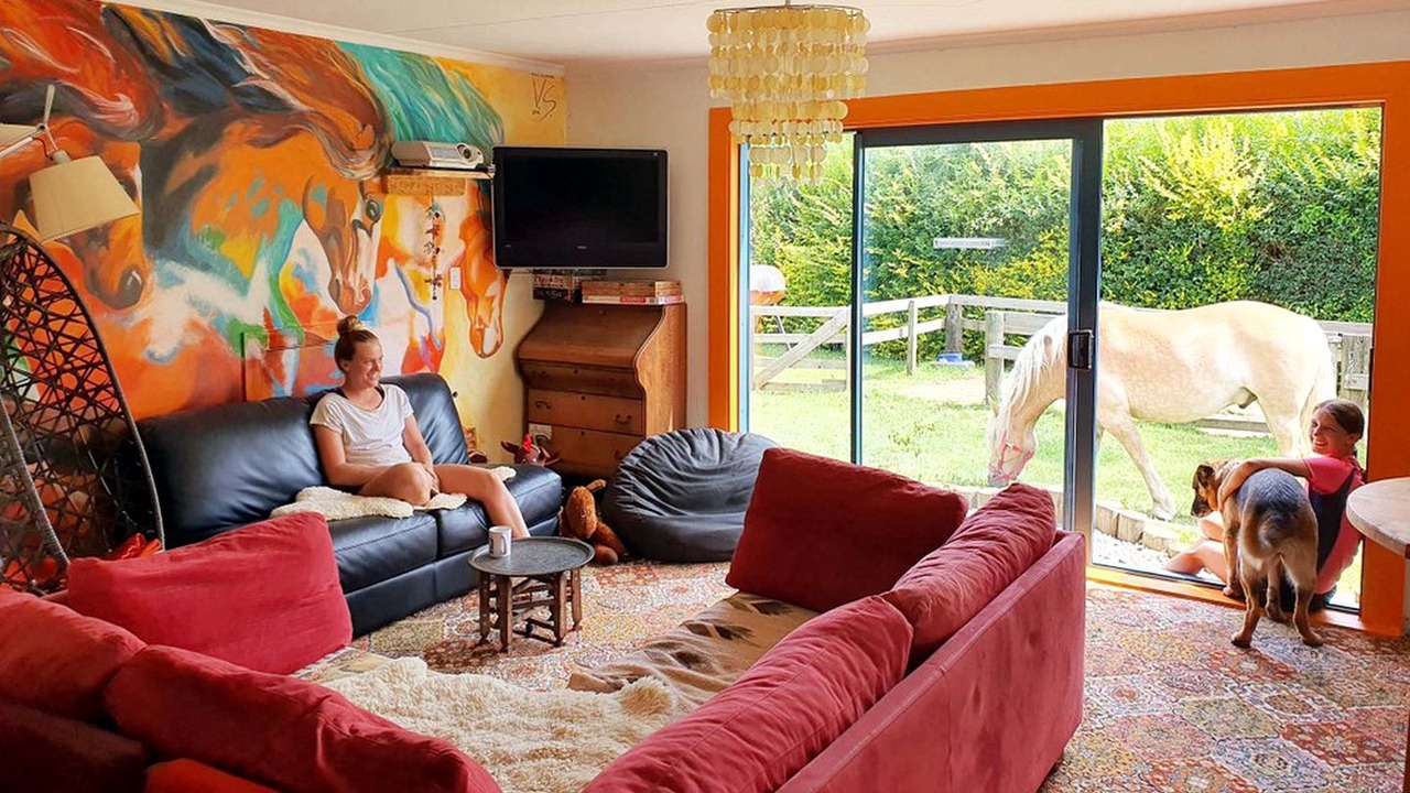 Photo of Livingroom in Patons Rock