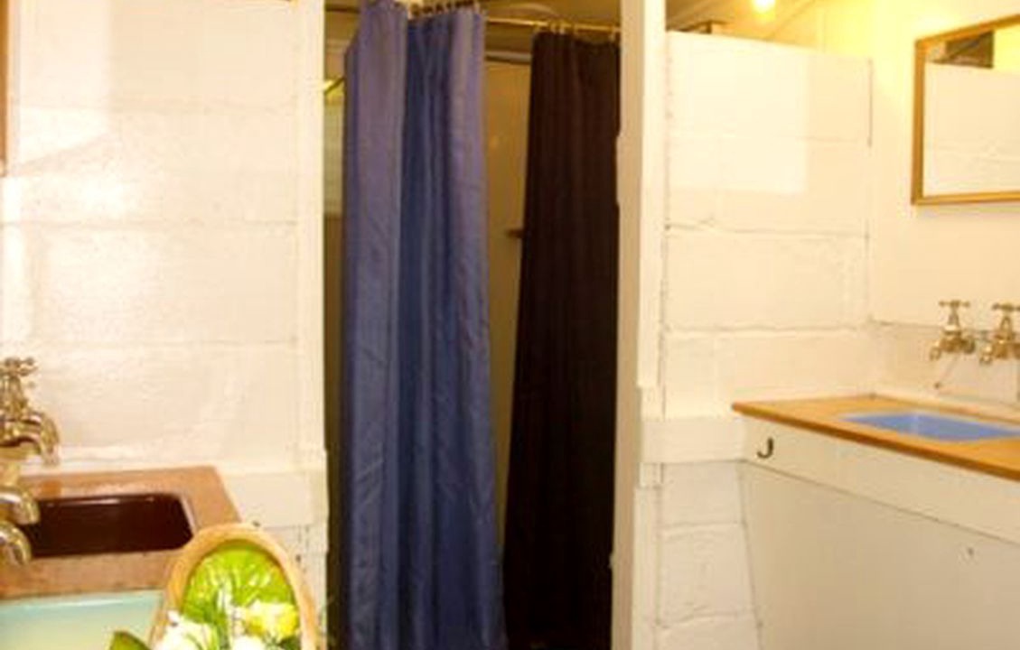 Photo of Bathroom in Manapouri