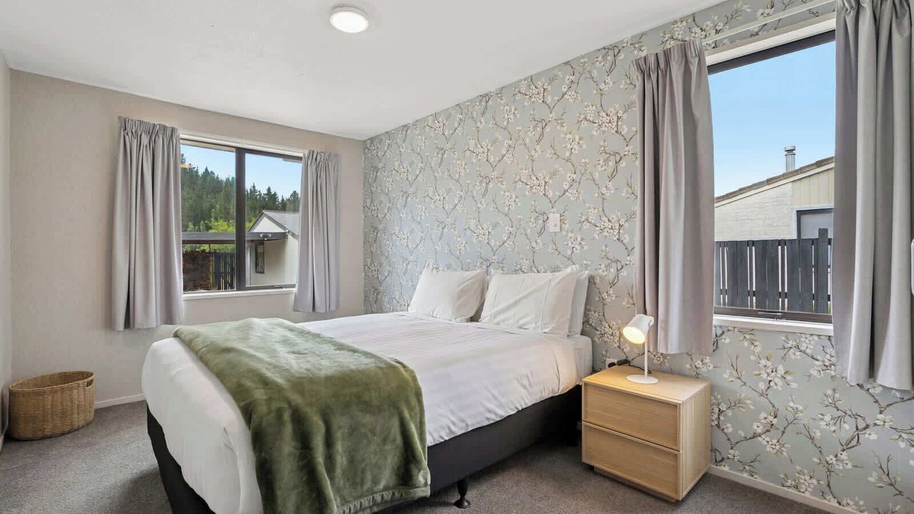 Photo of Bedroom in Lowburn
