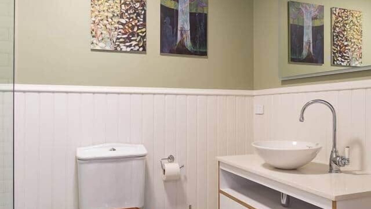 Photo of Bathroom in Three Kings