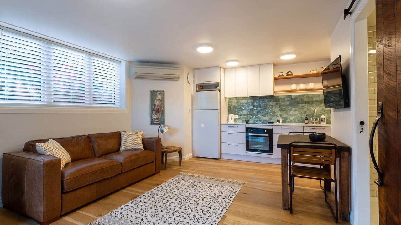 Photo of Livingroom in Three Kings