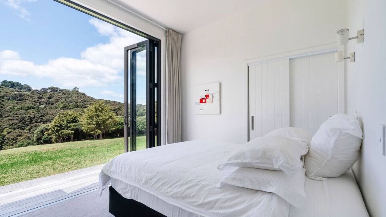 Photo of Bedroom in Tawharanui
