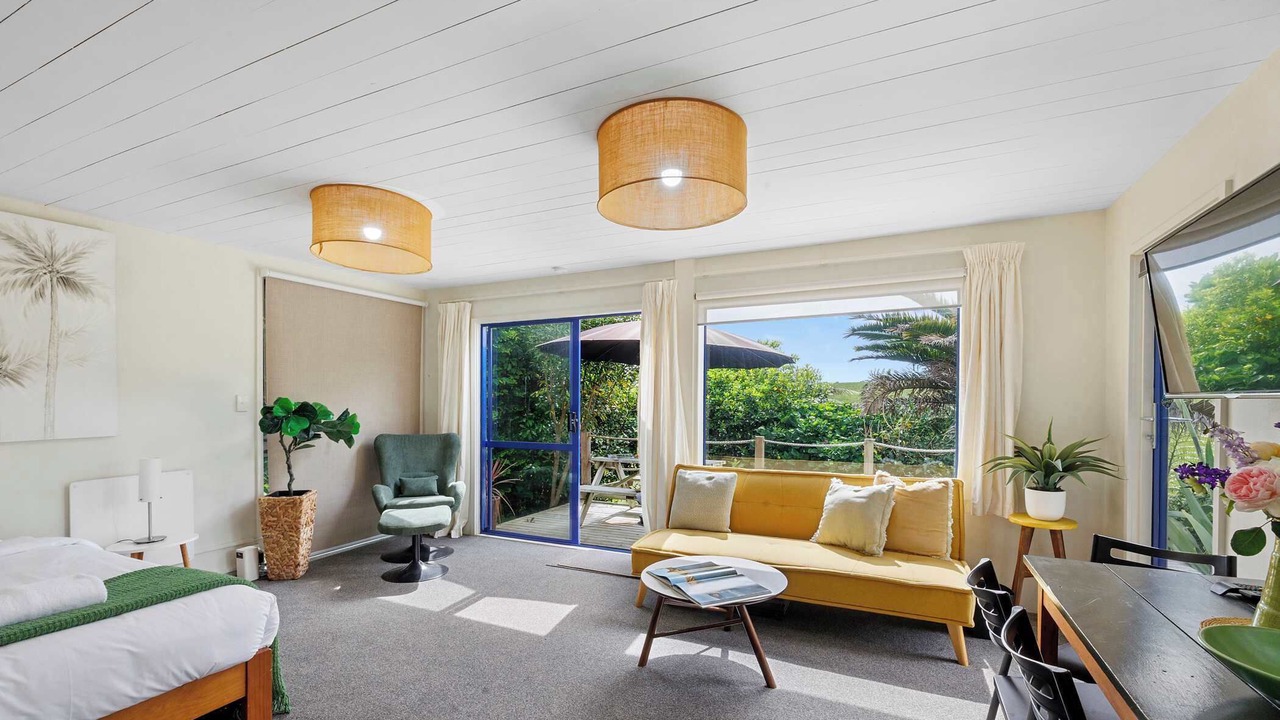 Photo of Livingroom in Oakura