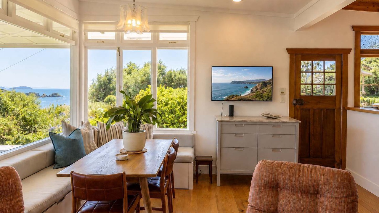 Photo of Livingroom in Oneroa