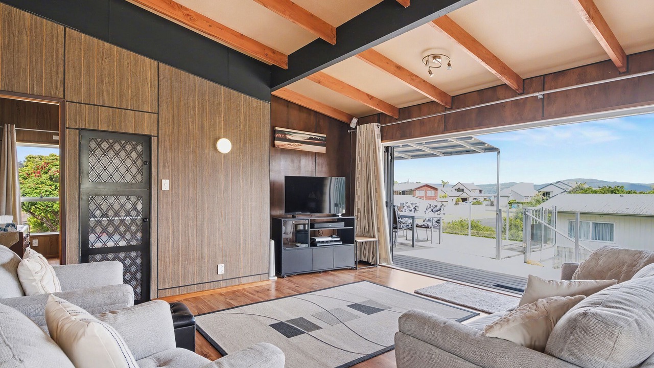 Photo of Livingroom in Cooks Beach