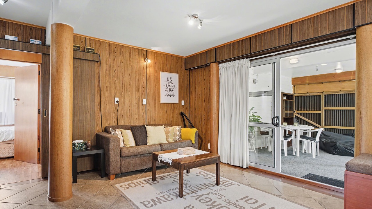 Photo of Livingroom in Cooks Beach