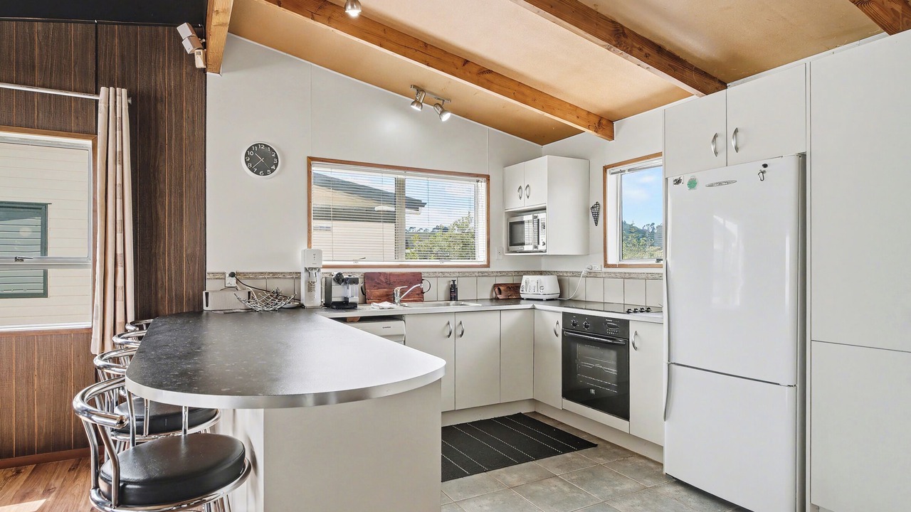 Photo of Kitchen in Cooks Beach